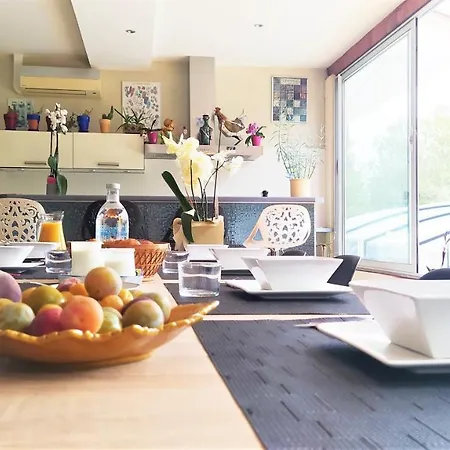 Frühstückspension Avec Piscine - La Vialatte Gaillac