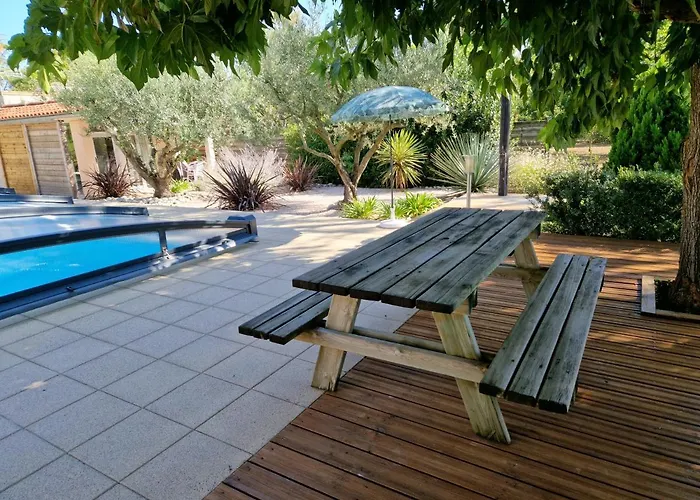 ベッド・アンド・ブレックファスト Avec Piscine - La Vialatte